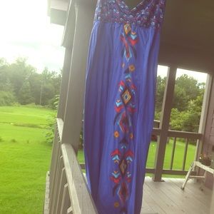 CLEARANCE!  No Boundaries maxi-dress xl 19